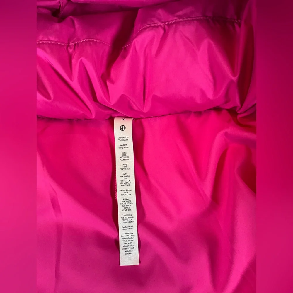 NWT ✨ RARE Lululemon Wunder Puff Cropped Jacket Sonic Pink Size 10‎